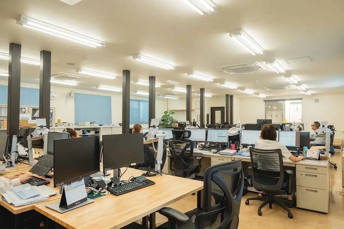 会社概要：サムネイル